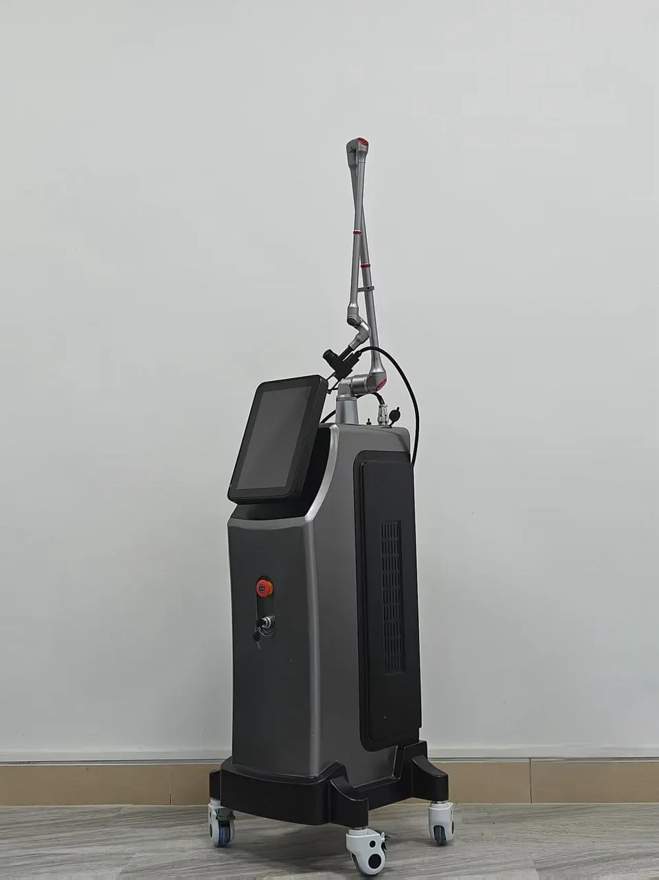 Laser Skin Resurfacing Machine - جهاز قطع بالليزر الجزئي CO2 لصالونات
